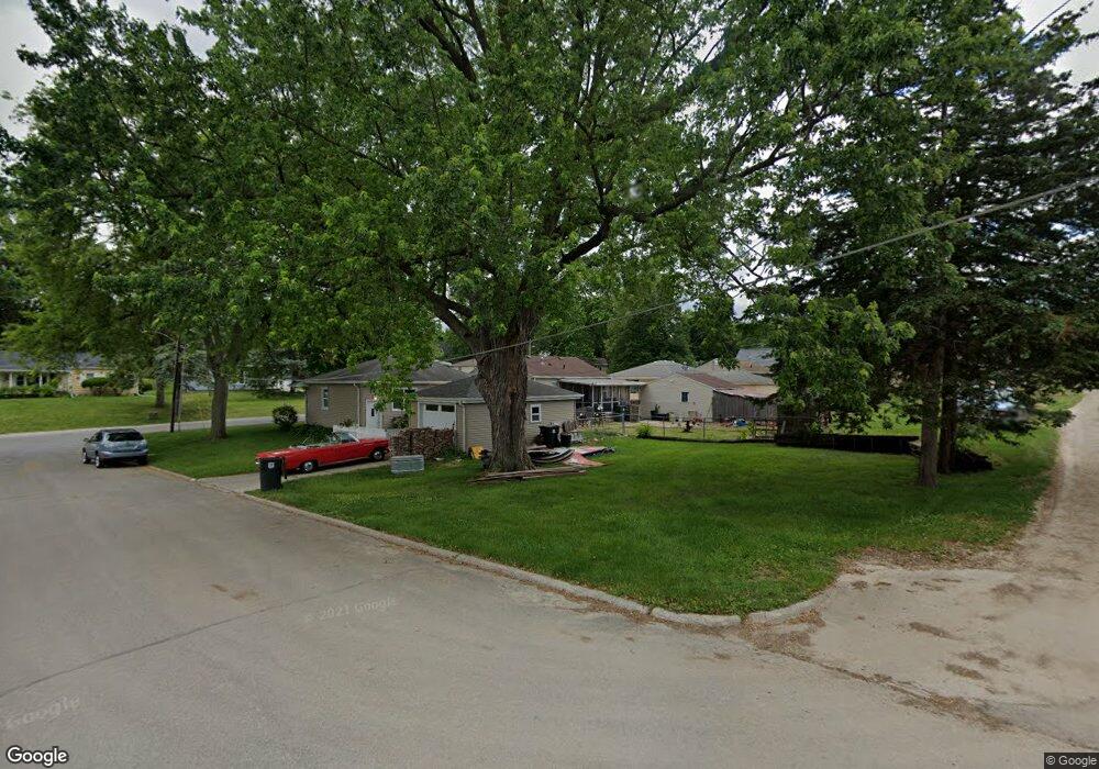 1007 W 11th St, Cedar Falls, IA 50613 - photo 1