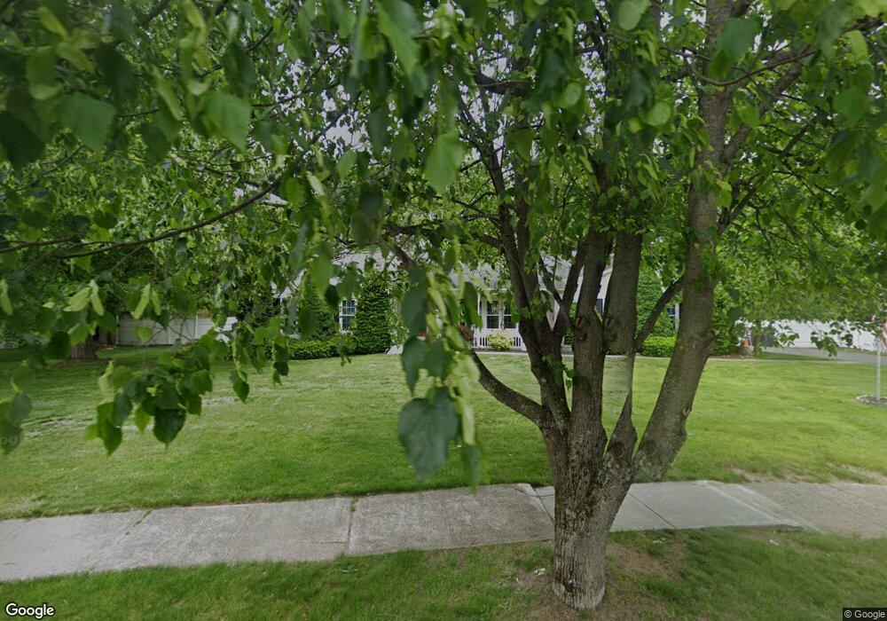 102 Kane Brothers Cir, Westfield, MA 01085 - photo 1