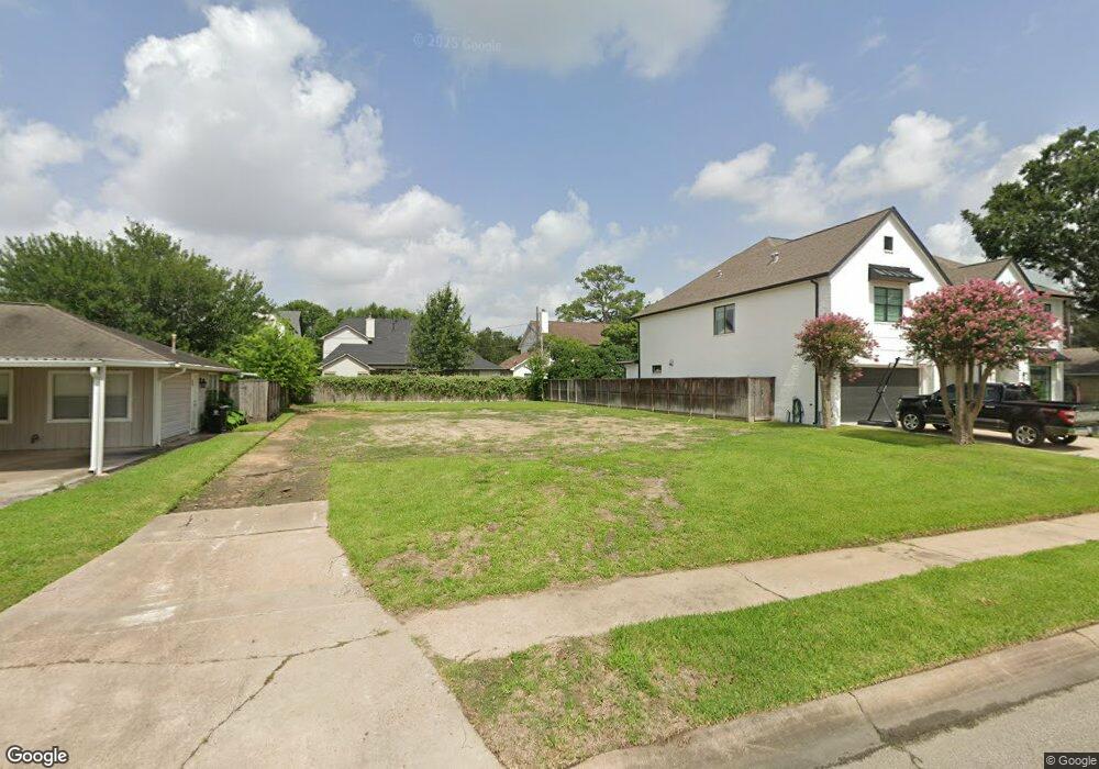 1609 Bayram Dr, Houston, TX 77055 - photo 1
