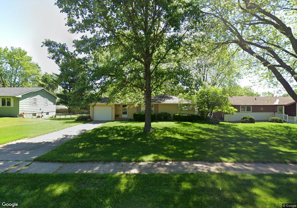 1621 19th Place, West Des Moines, IA 50265 - photo 1