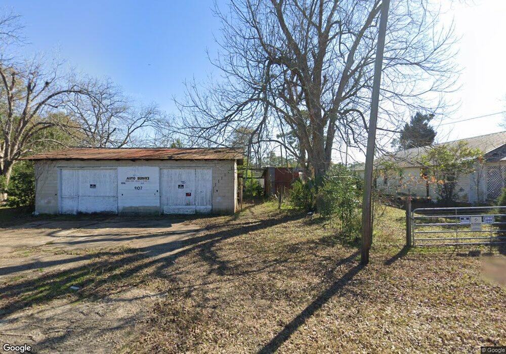 909 S Morris Ave, Donalsonville, GA 39845 - photo 1