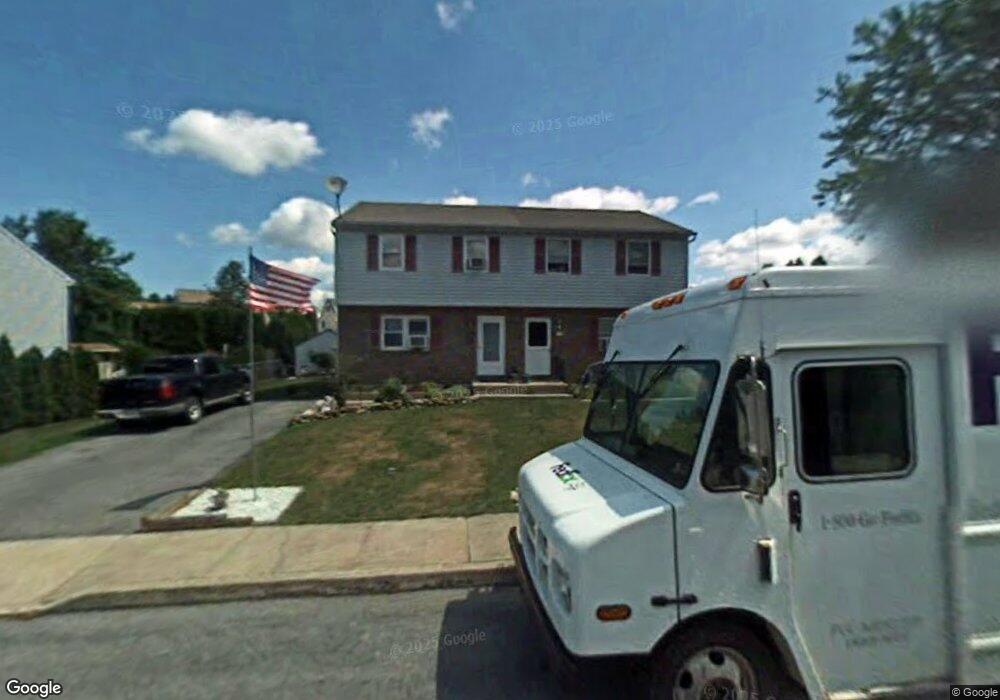 625 Lincoln St, Shoemakersville, PA 19555 - photo 1