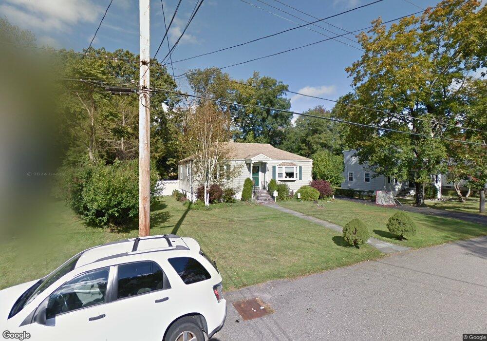 22 Edgewood Rd, Cortlandt Manor, NY 10567 - photo 1