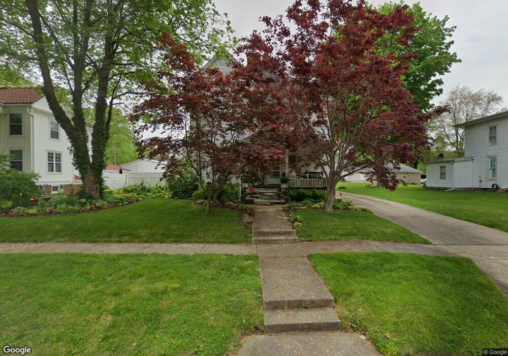 315 Lincoln Ave, Lincoln, IL 62656 - photo 1