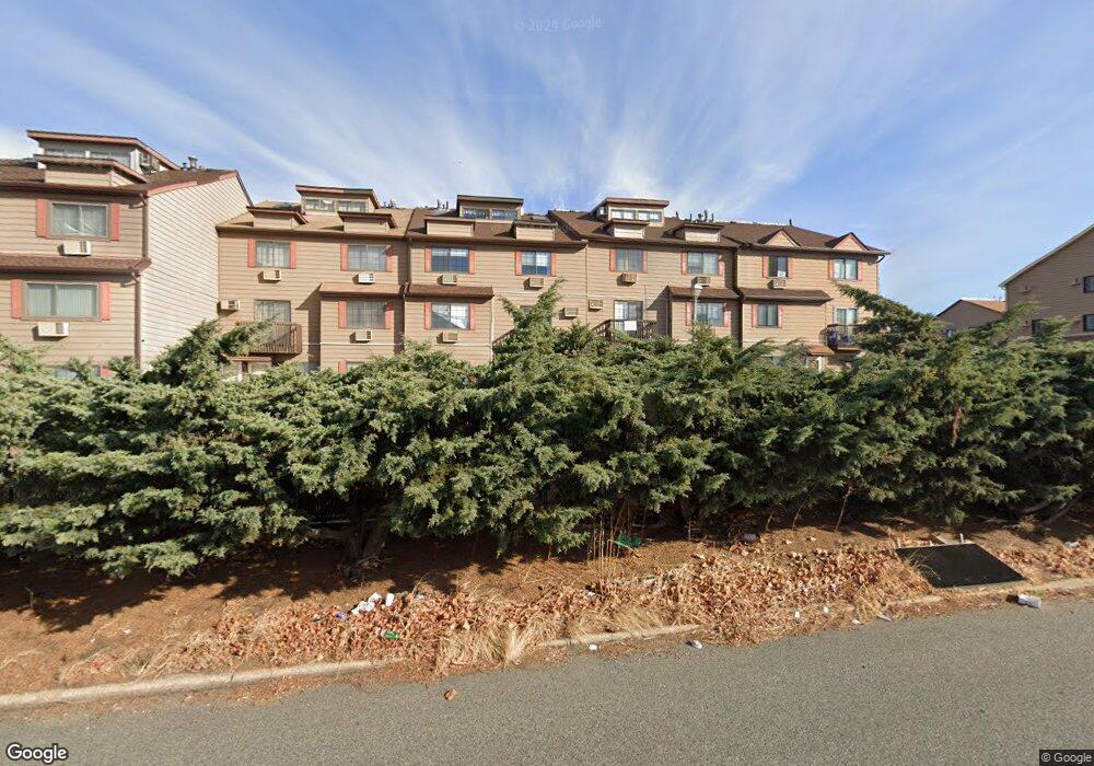 65 Daffodil Ln unit 152, Staten Island, NY 10314 - photo 1