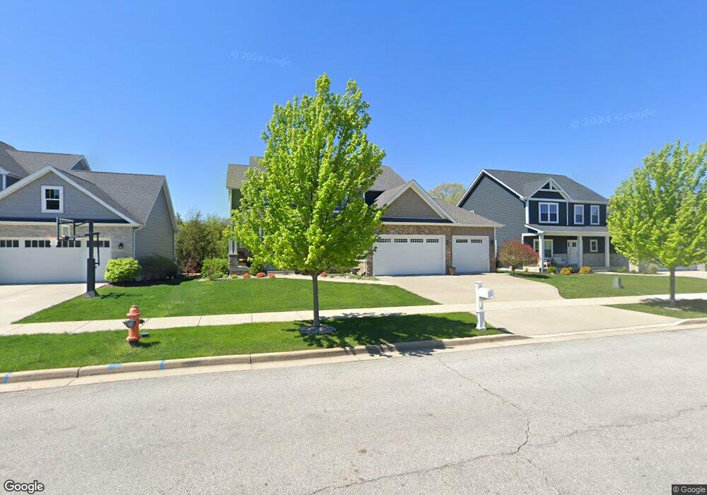 853 Highlands Dr, Crown Point, IN 46307 - photo 1