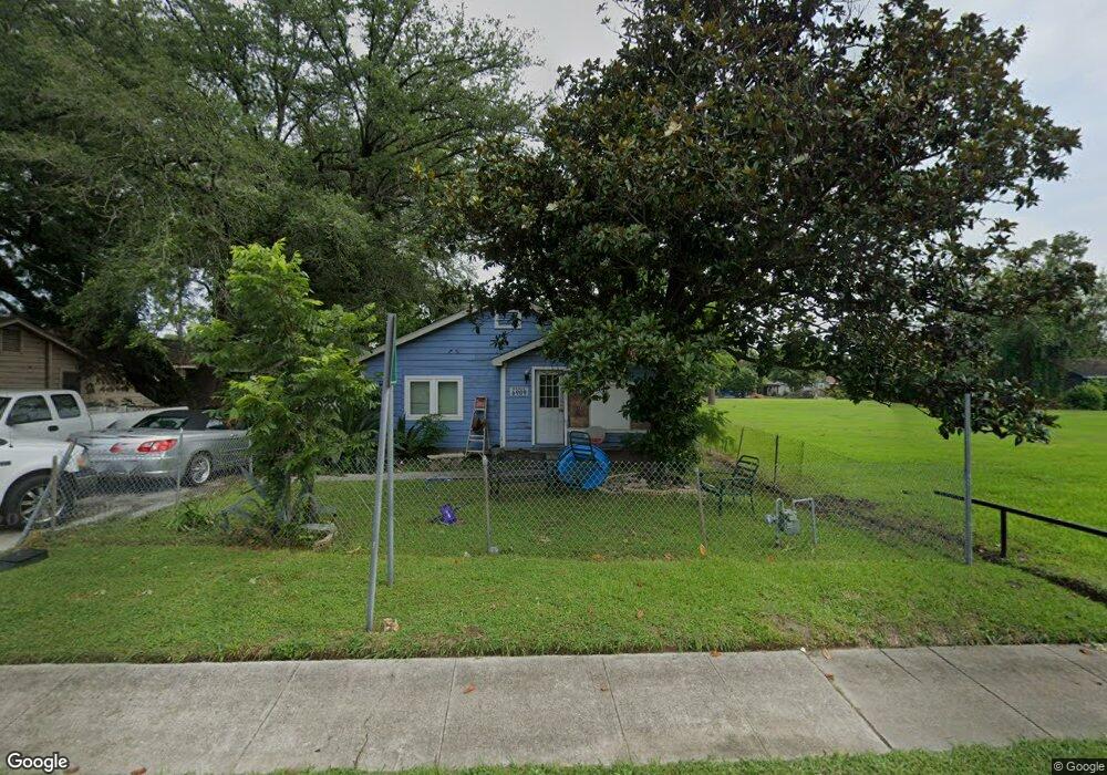 6909 Weaver Rd, Houston, TX 77028 - photo 1