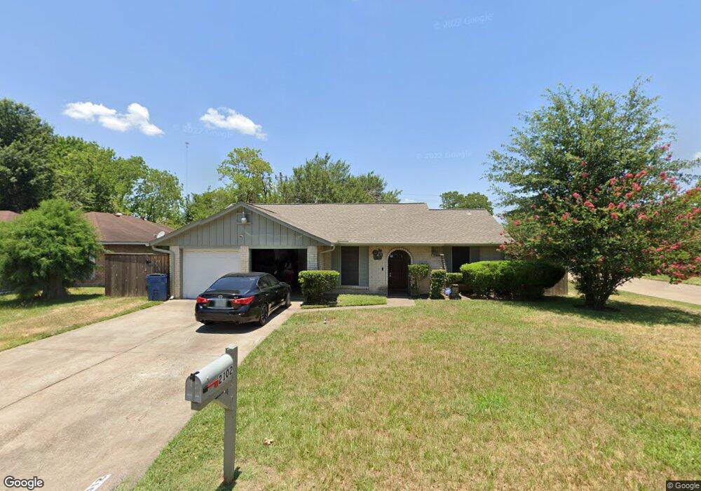 2102 Rainy River Dr, Houston, TX 77088 - photo 1