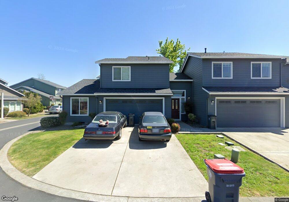 359 Live Oak Loop, Central Point, OR 97502 - photo 1