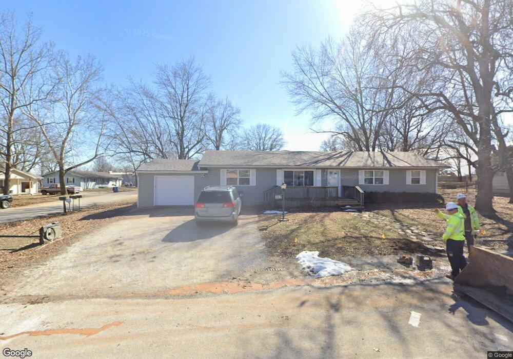 1212 Craig Dr, Carl Junction, MO 64834 - photo 1