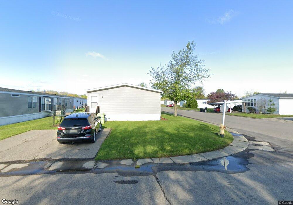 54 13 Colonies Ln, Flint, MI 48507 - photo 1