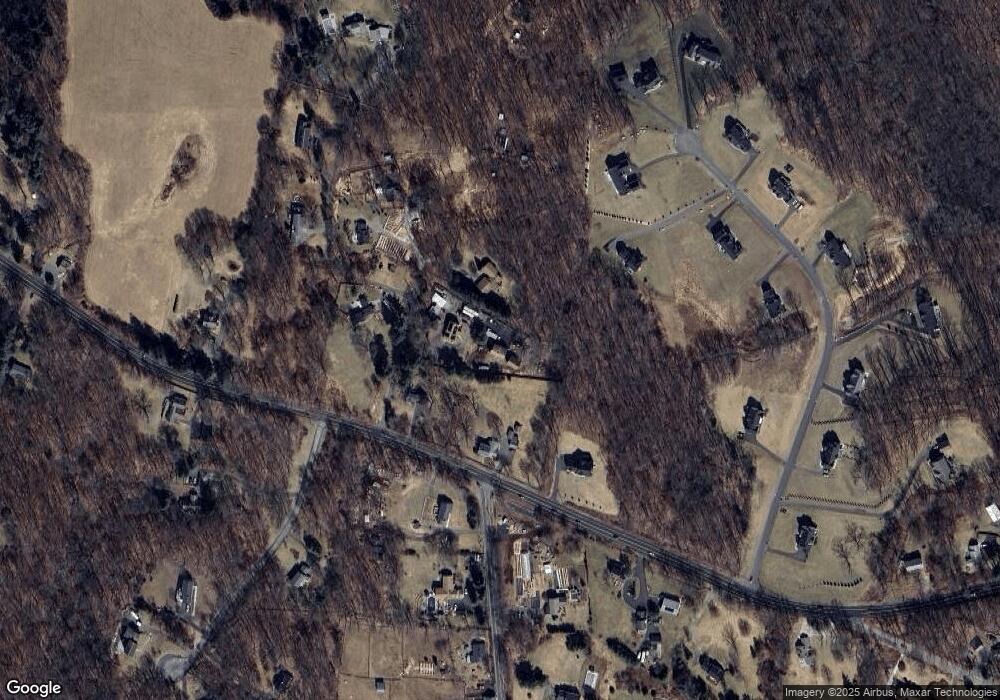 4 Homer Clark Rd, Sandy Hook, CT 06482 - photo 1