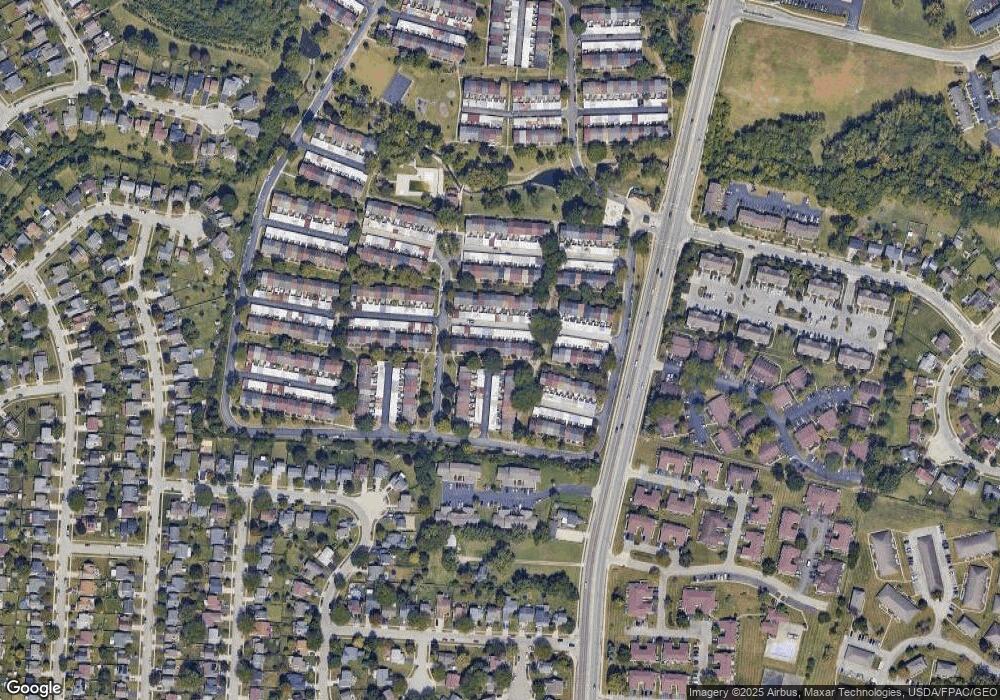 656 Dlyn St unit J7, Columbus, OH 43228 - photo 1