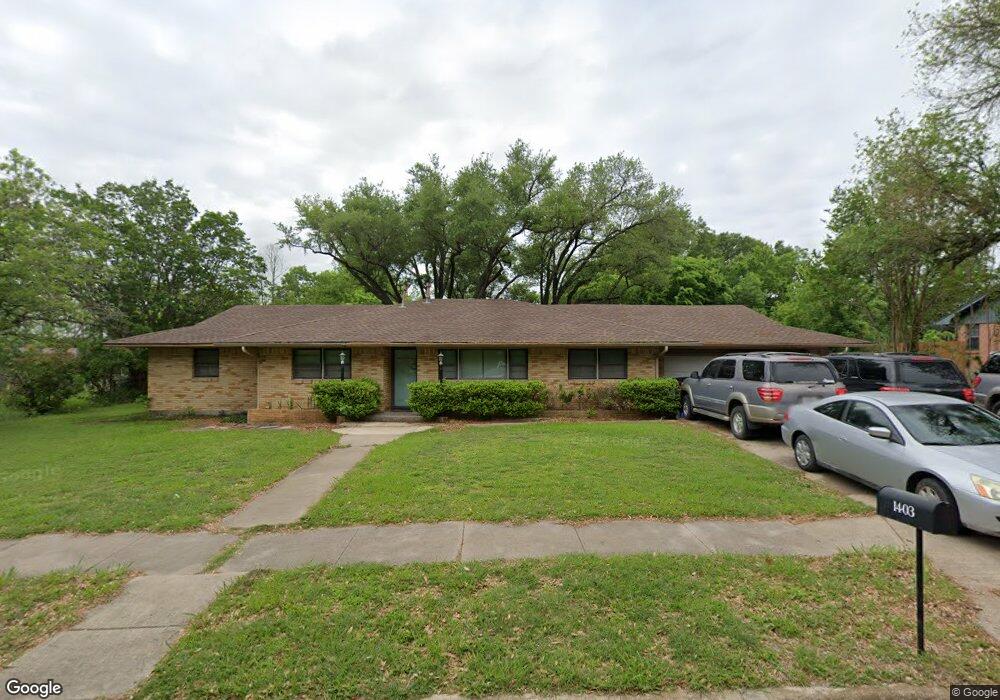 1403 Munn Dr, Ennis, TX 75119 - photo 1