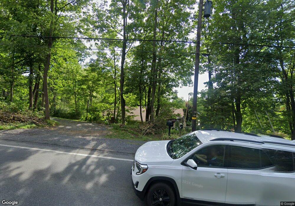 4972 Chestnut St, Emmaus, PA 18049 - photo 1