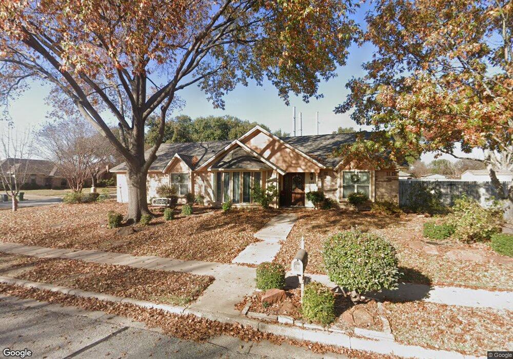 309 Elisha Ct, Bedford, TX 76021 - photo 1