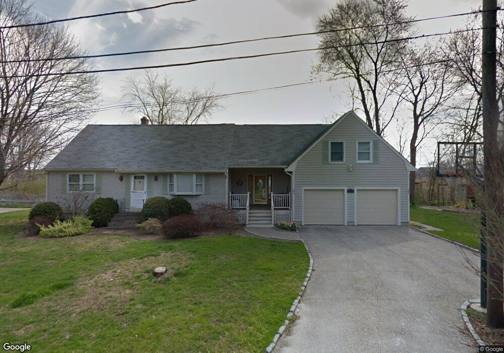 2 Roseland Ave, Warren, RI 02885 - photo 1