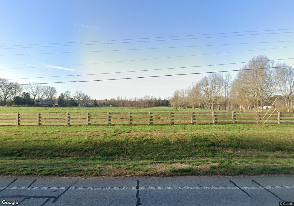 508 Toccoa Hwy unit A, Mount Airy, GA 30563 - photo 1