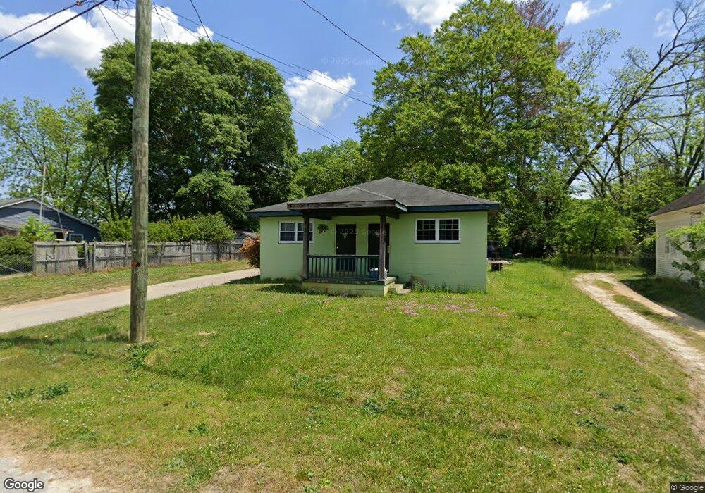 228 W Oak St, Winder, GA 30680 - photo 1