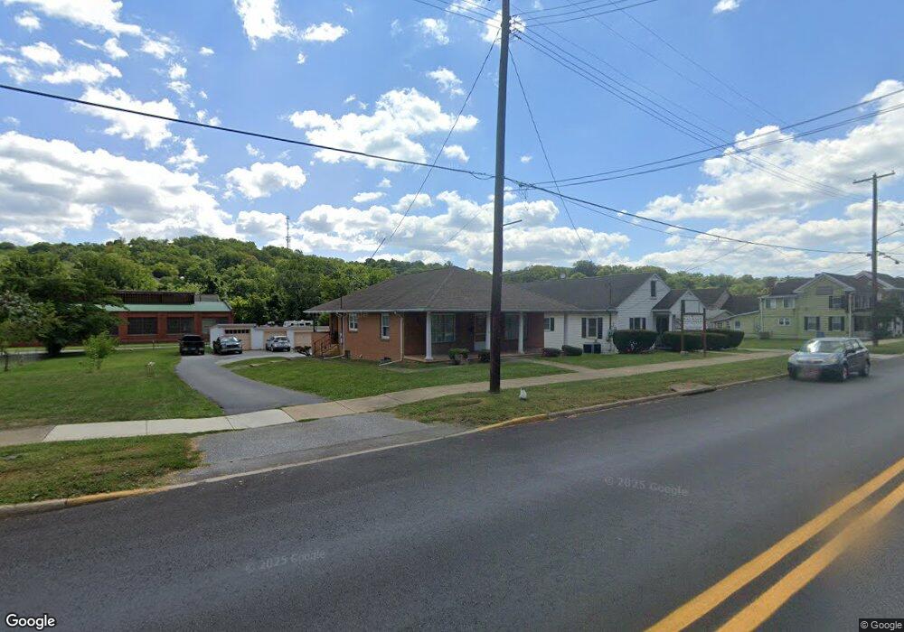 244 N Washington St, Berkeley Springs, WV 25411 - photo 1