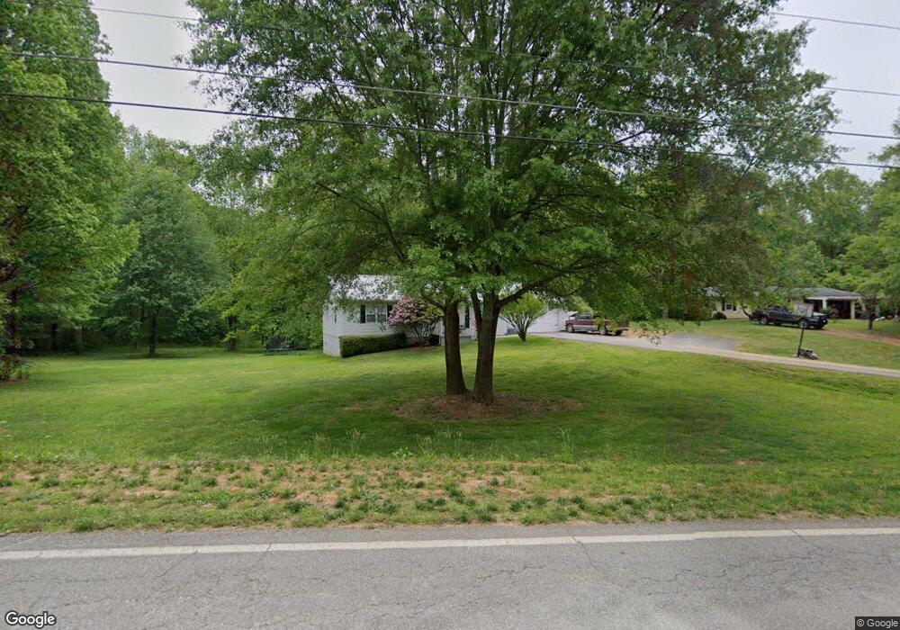 1570 J Warren Rd, Cornelia, GA 30531 - photo 1