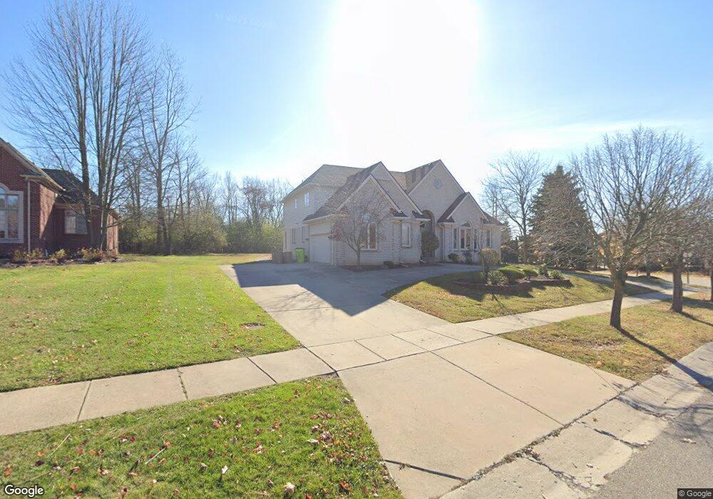 6483 Wyndham Dr, West Bloomfield, MI 48322 - photo 1