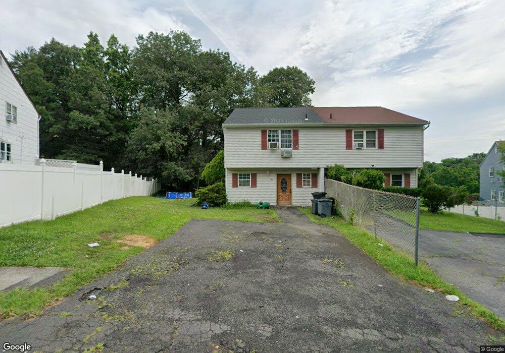 21 Forest Ridge Rd, Nanuet, NY 10954 - photo 1