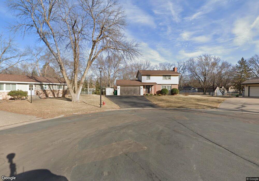 10231 Bayless Cir N, Maple Grove, MN 55369 - photo 1