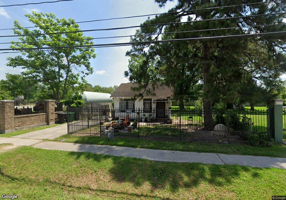 8636 Lomax St, Houston, TX 77093 - photo 1