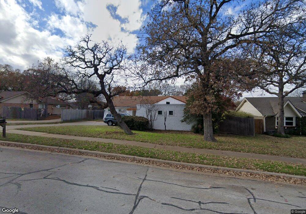 3605 Berwick Ln, Bedford, TX 76021 - photo 1