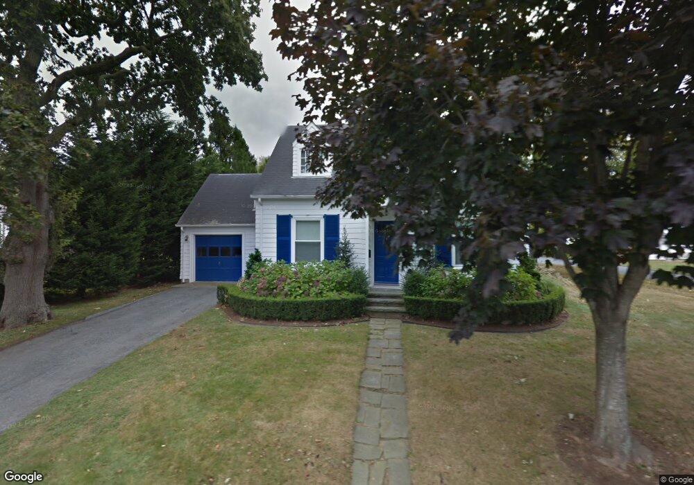 146 Coggeshall Ave, Newport, RI 02840 - photo 1