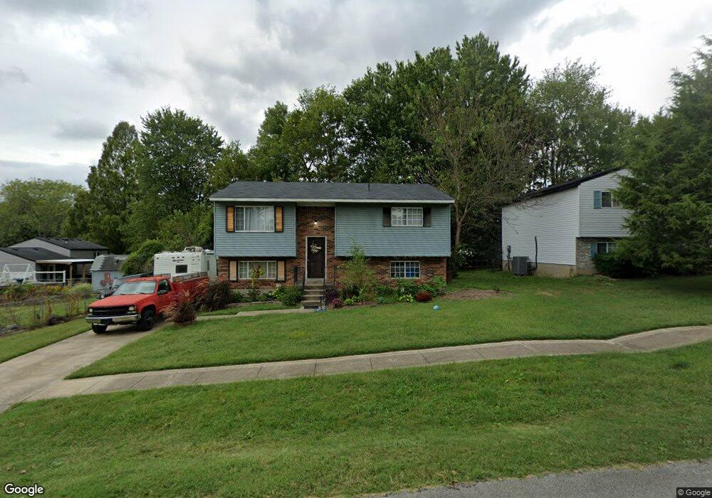 8214 Sandidge Dr, Louisville, KY 40228 - photo 1