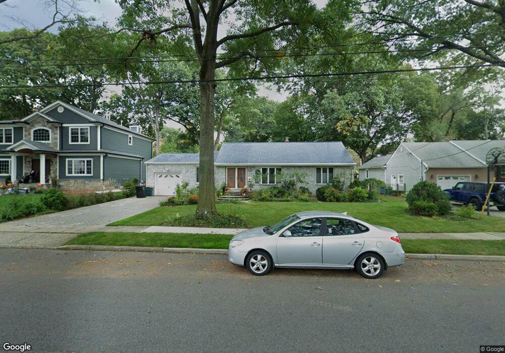 818 Alden Rd, Paramus, NJ 07652 - photo 1