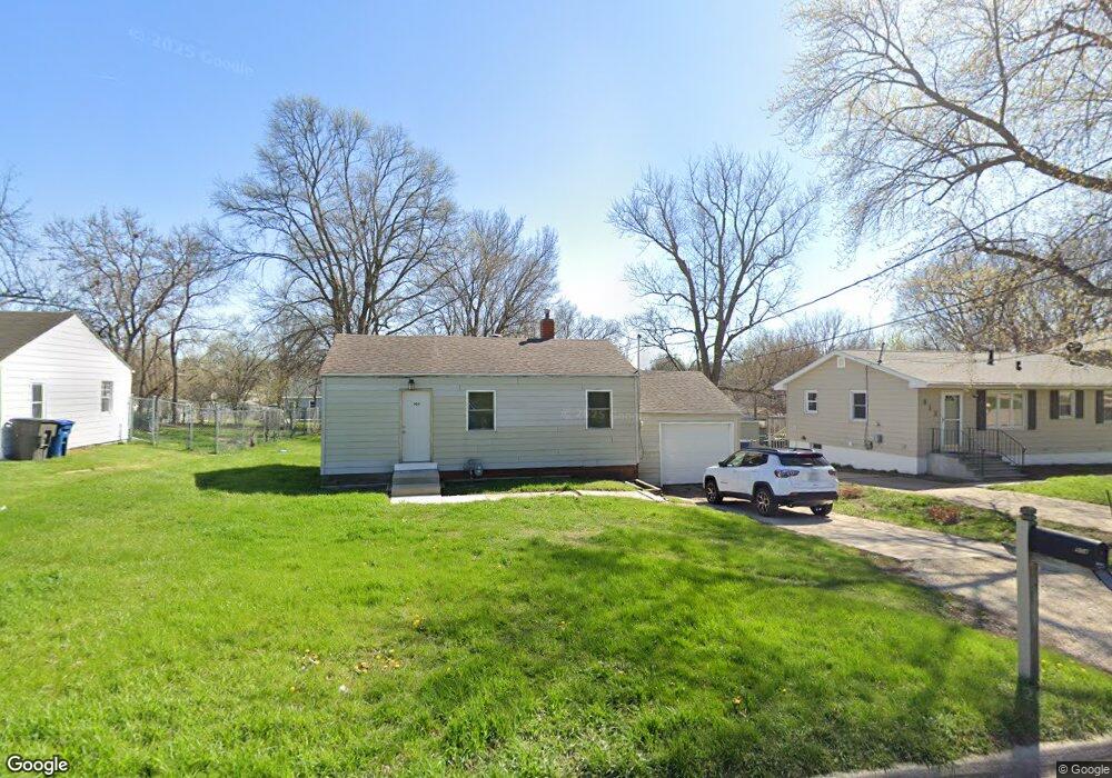 904 Titus Ave, Des Moines, IA 50315 - photo 1