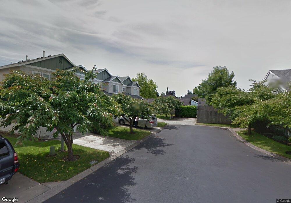 638 N Wilshire Ct, Newberg, OR 97132 - photo 1