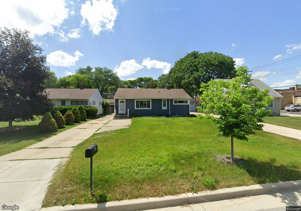 2245 N 116th St, Milwaukee, WI 53226 - photo 1