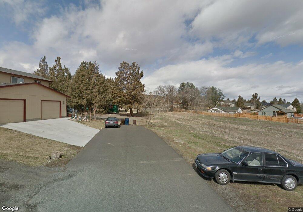 3297 SW Volcano Way, Redmond, OR 97756 - photo 1