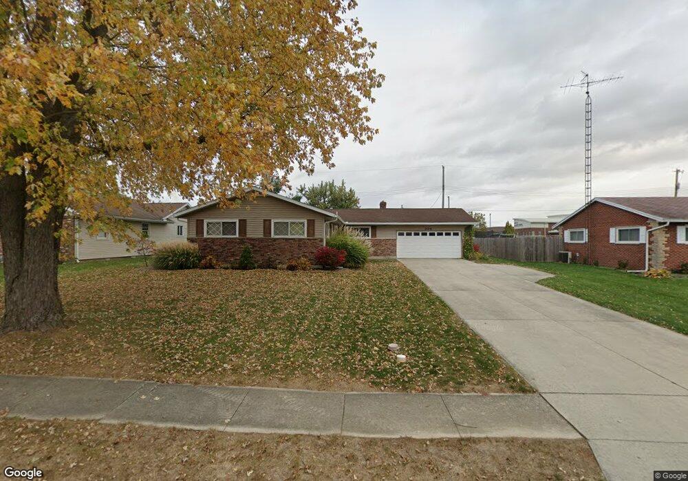 204 Stinebaugh Dr, Wapakoneta, OH 45895 - photo 1