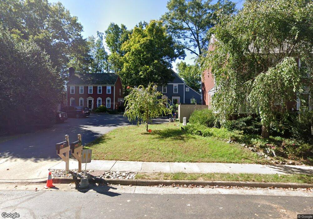 2072 Cobblestone Ln, Reston, VA 20191 - photo 1