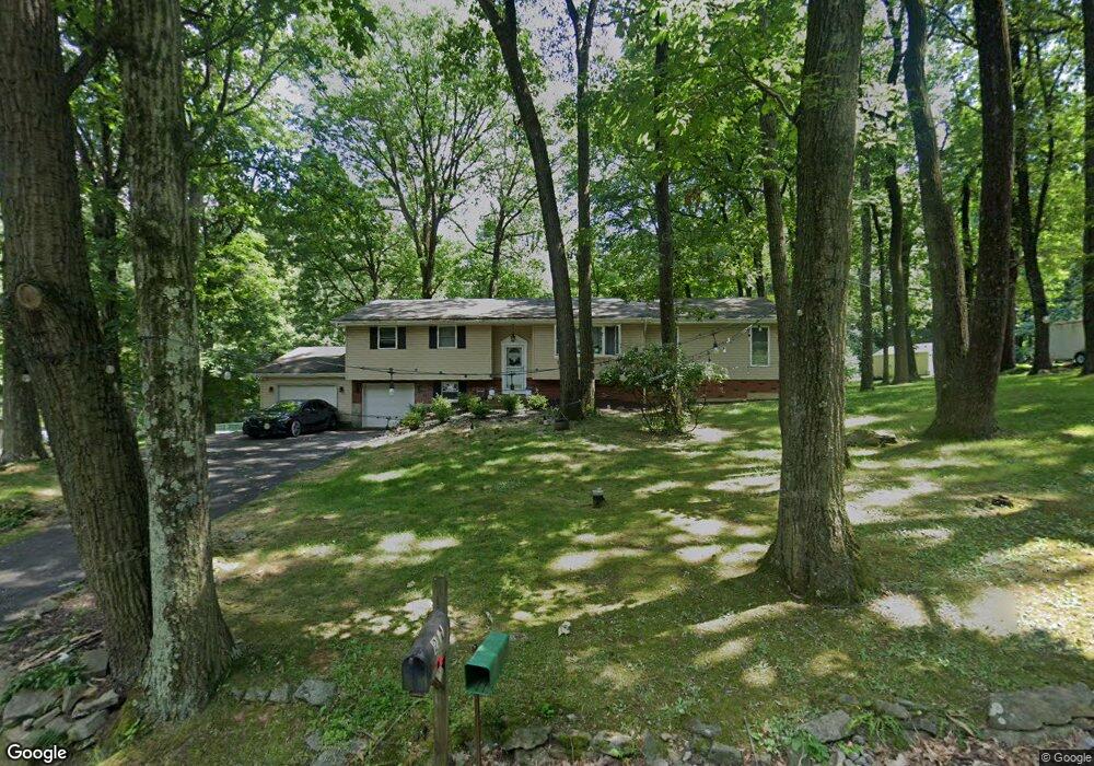 217 Mountain Park Rd, Allentown, PA 18103 - photo 1