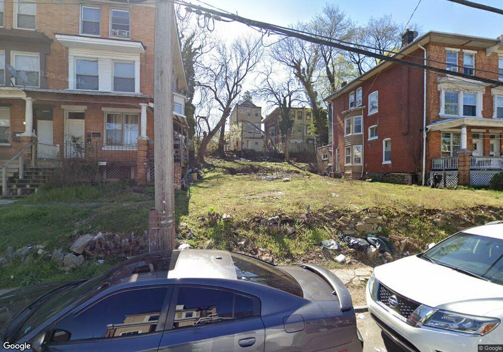 440 W Queen Ln, Philadelphia, PA 19144 - photo 1