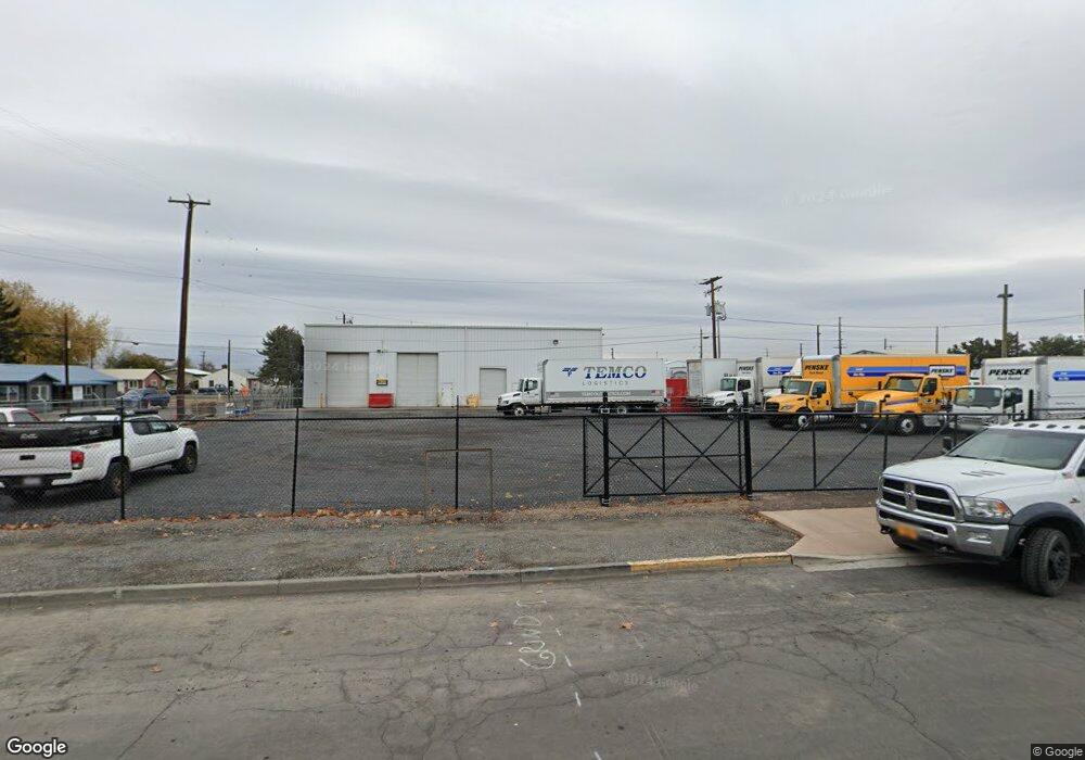 318 SW 4th St, Redmond, OR 97756 - photo 1