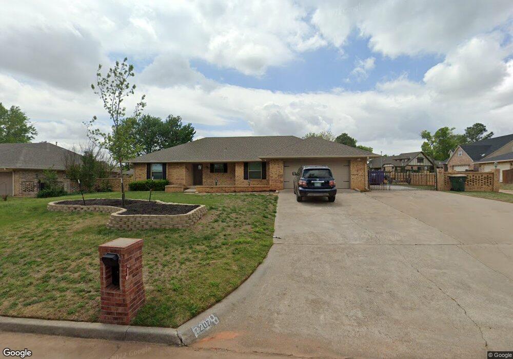 2207 W Club Rd, Duncan, OK 73533 - photo 1