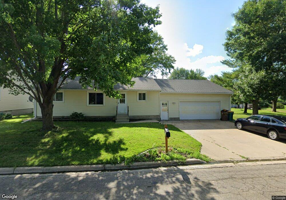 110 Will-O-bruce Dr, Albert Lea, MN 56007 - photo 1