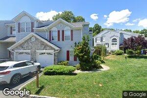 35 Catherine Ct, South Amboy, NJ 08879