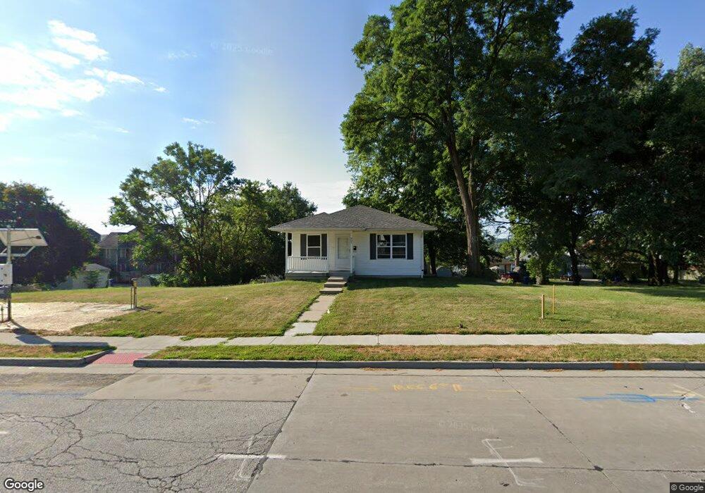 805 E 6th St, Davenport, IA 52803 - photo 1
