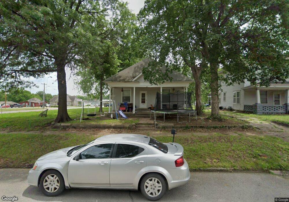 1604 Stevens Ave, Parsons, KS 67357 - photo 1