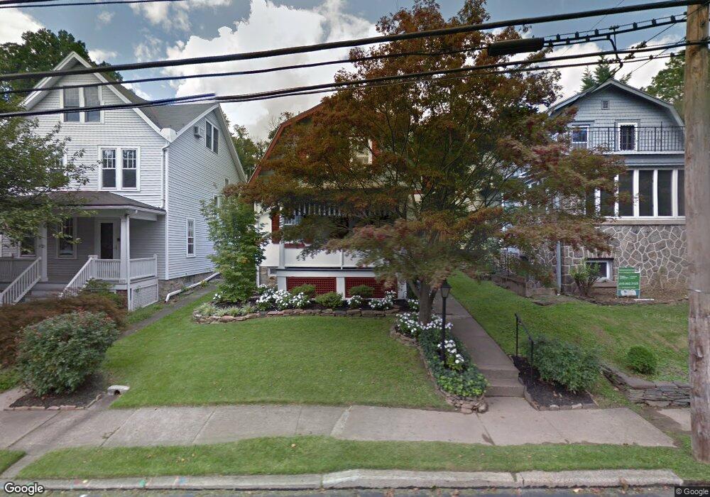 815 W Lafayette St, Easton, PA 18042 - photo 1