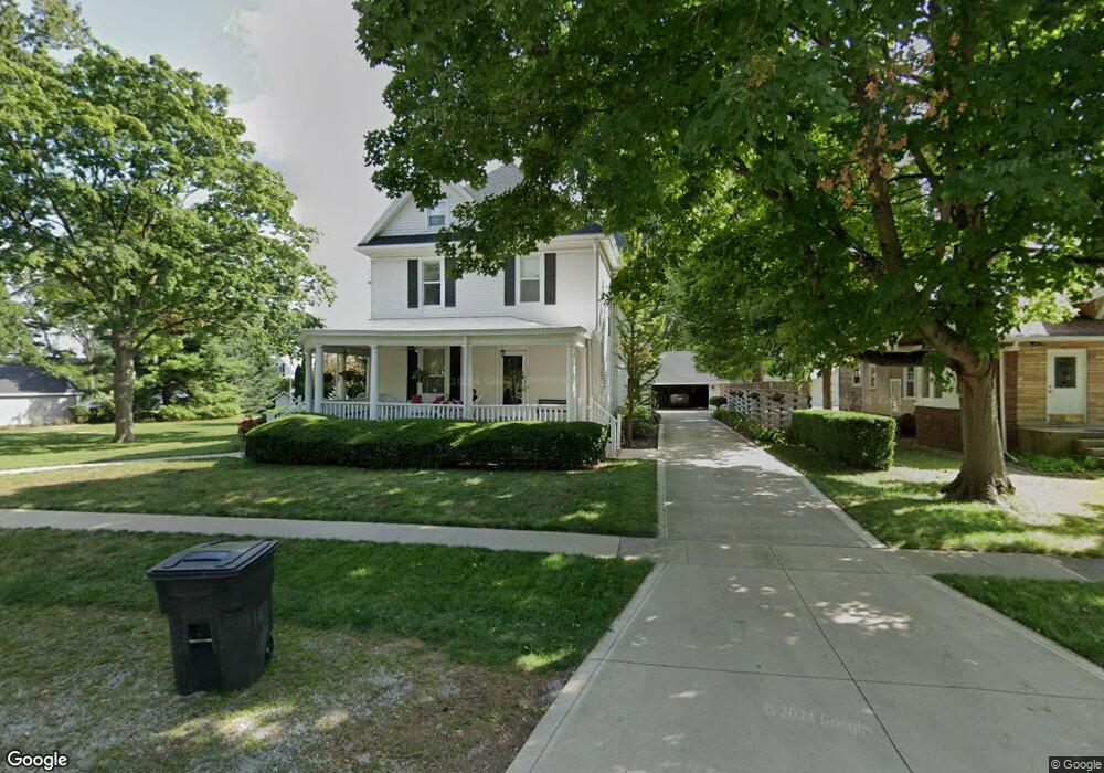 307 E Pinzon St, Tuscola, IL 61953 - photo 1