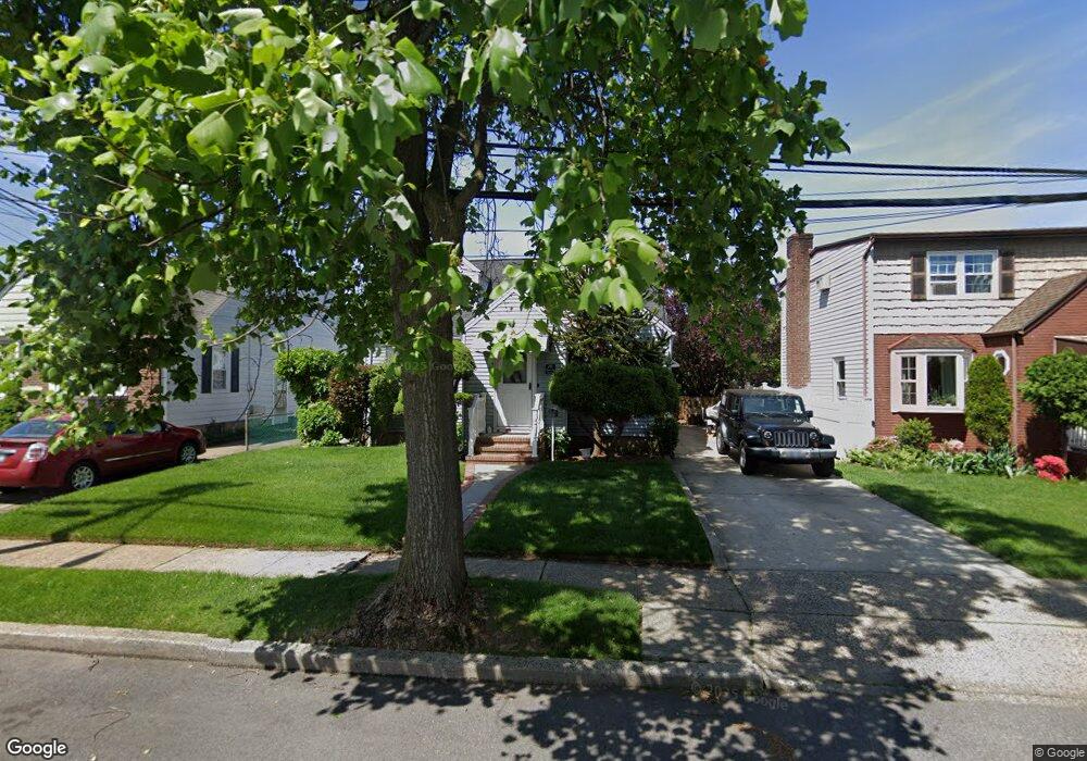 201 Harrison Ave, Franklin Square, NY 11010 - photo 1